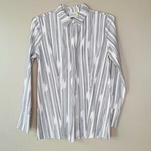 Lysse white and black striped long sleeve button down (Small)